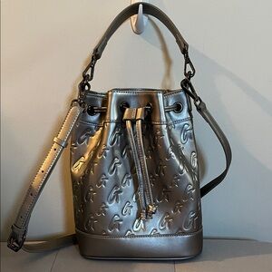 Glamaholic Lifestyle Medium Monogram Bucket Bag